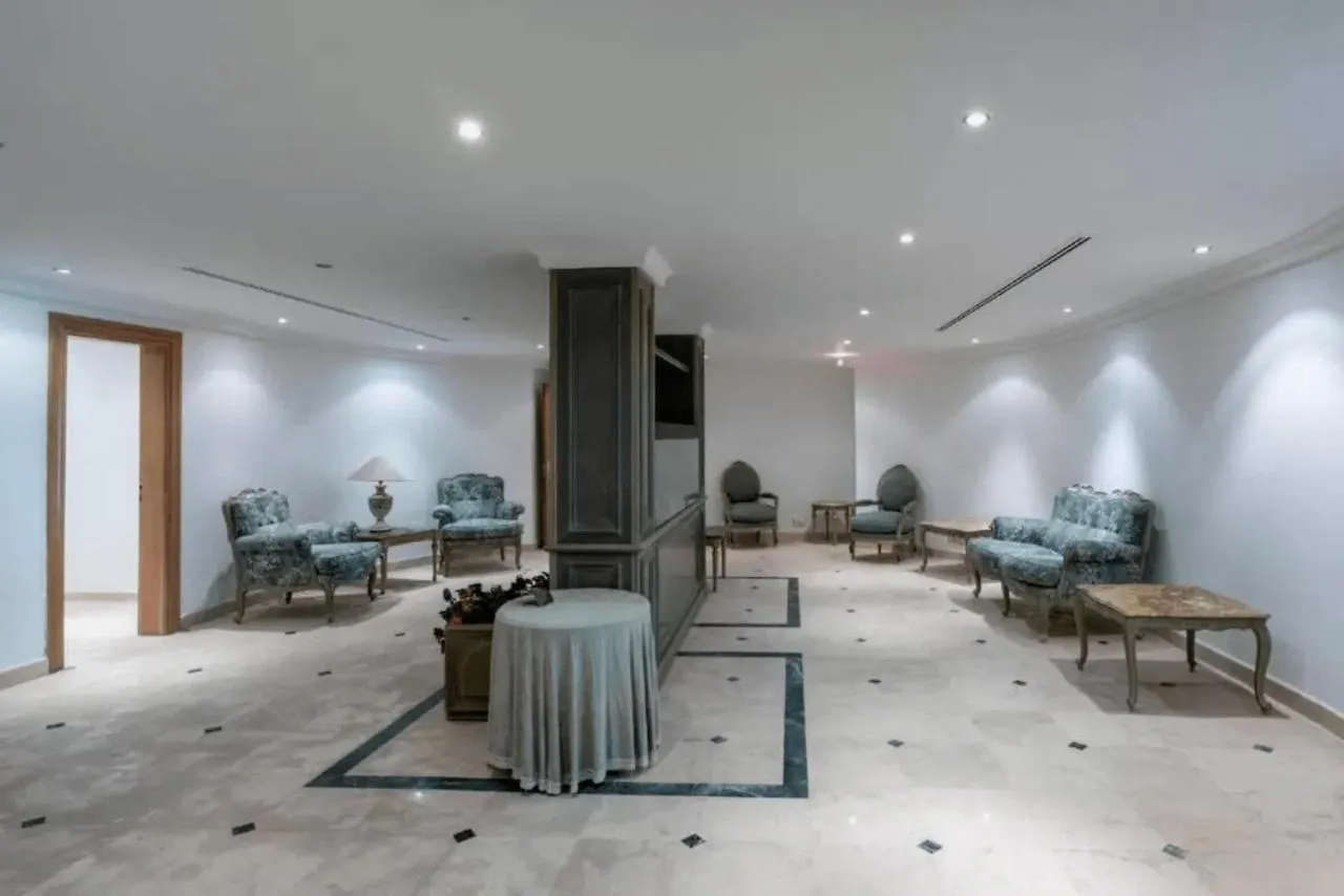The Palace Marbella - Lavish Beachfront Villa Estepona 0*,  Spain