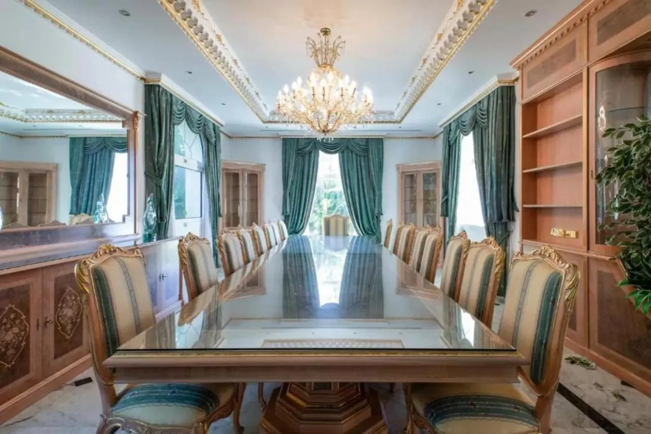 The Palace Marbella - Lavish Beachfront Villa Estepona